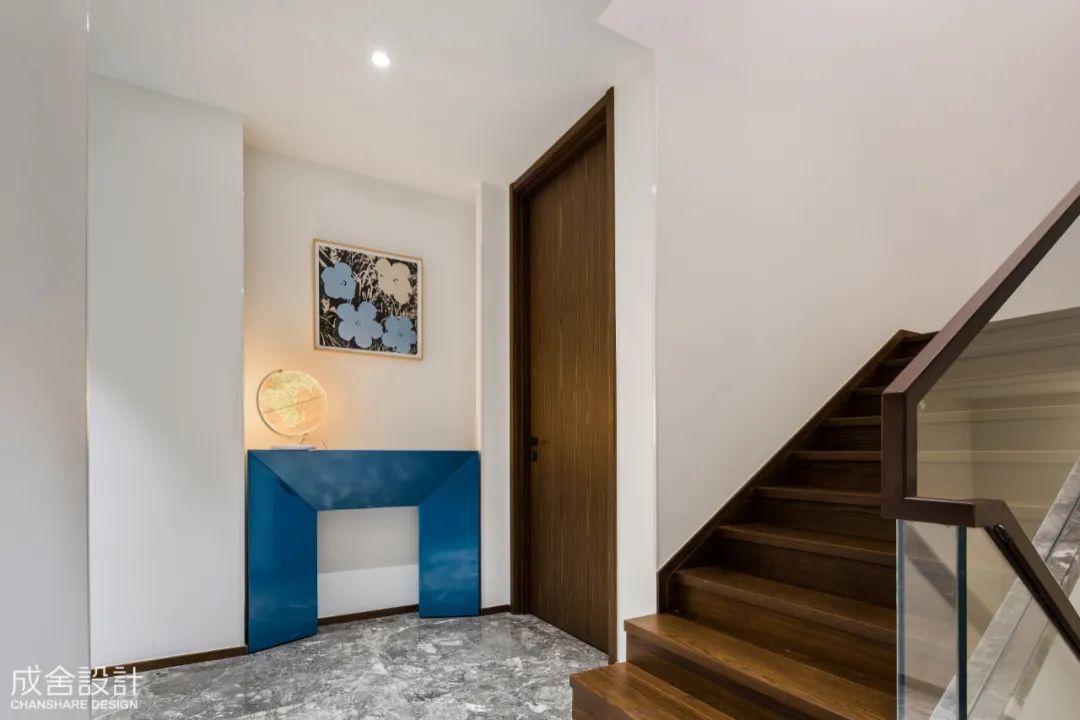 過(guò)道 過(guò)道