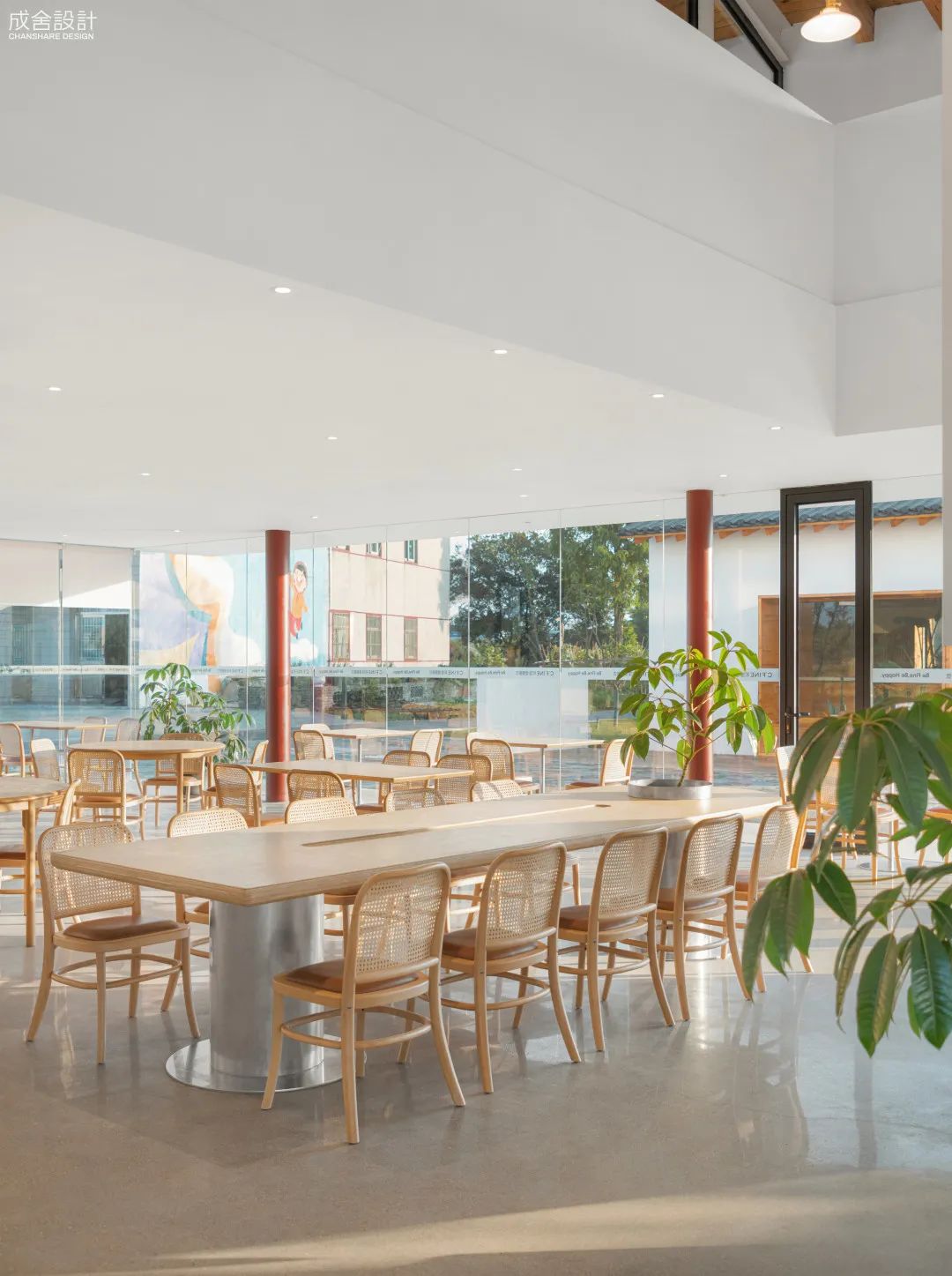 初飯?zhí)飯@餐廳 初飯?zhí)飯@餐廳