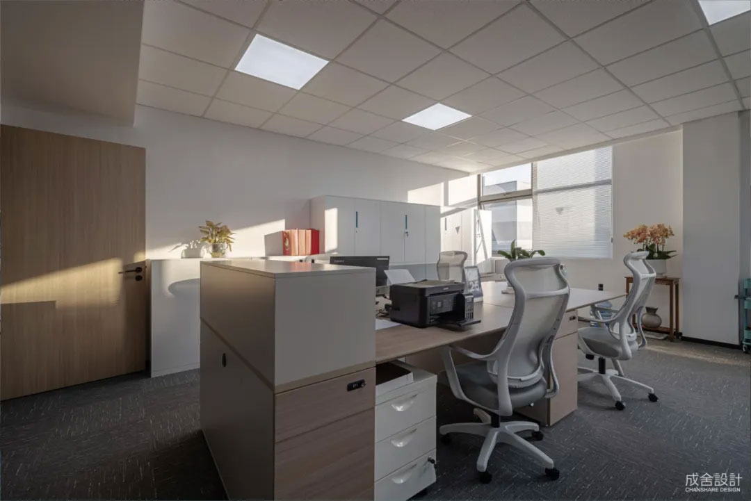 辦公環(huán)境-常州比較好的工裝公司 辦公環(huán)境-常州比較好的工裝公司